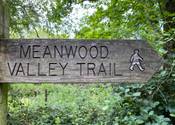 Meanwood Valley Trail Sign. Meanwood Valley Trail Run Route.