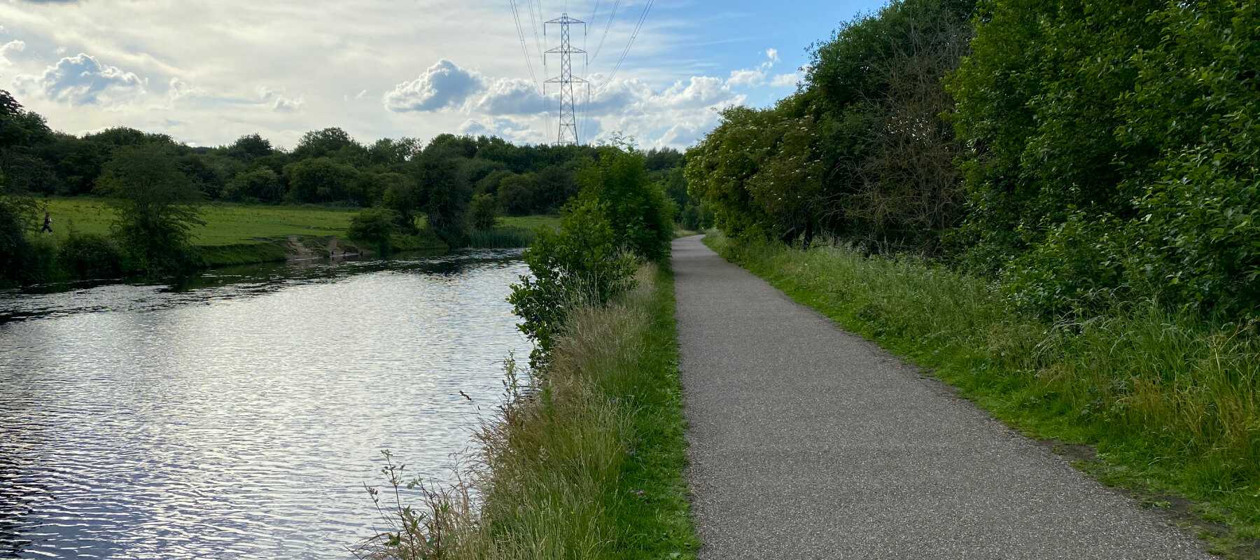 Run routes on the Leeds Liverpool canal in Leeds